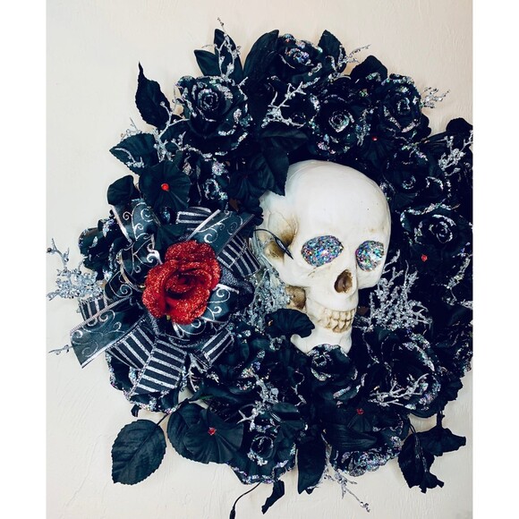 Lighted Jeweled and Sparkle Red Rose Gothic Skull Black Wreath 22 inches - Picture 6 of 12